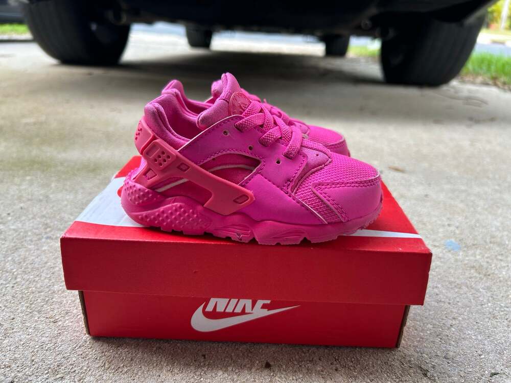 Nike HUARACHE TD size 7